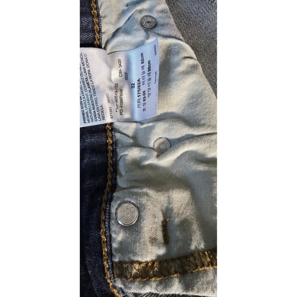 Levi Strauss Stretch Jean Shorts Size 32 Cuffed - Picture 3 of 6